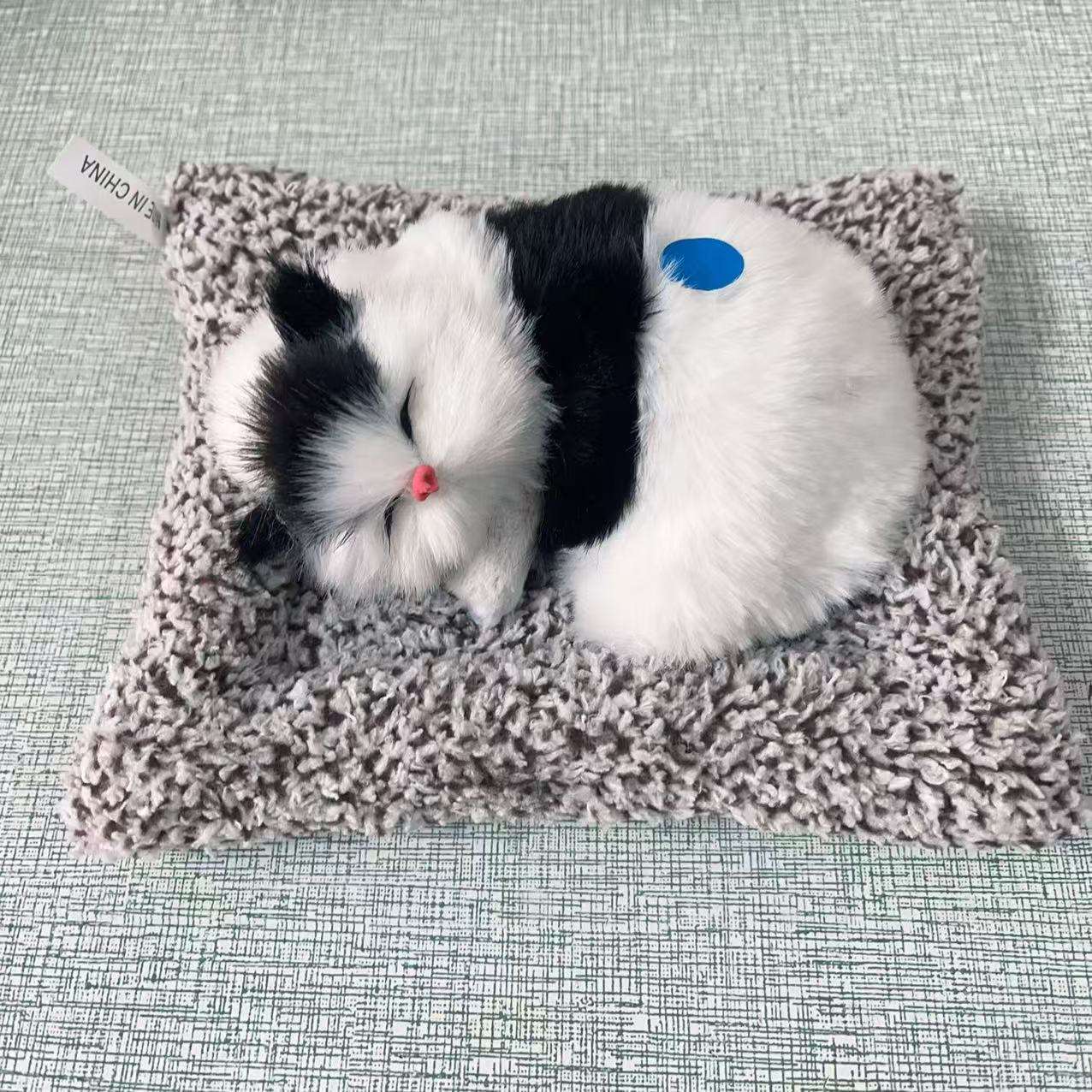 🌙 Sleepy Meow Doll